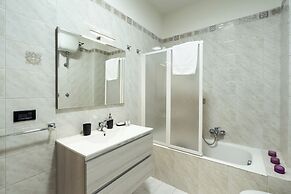 Luna d'argento 1 in borgata - Venere