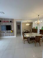 1101 Ap Vista mar atrás da passarela