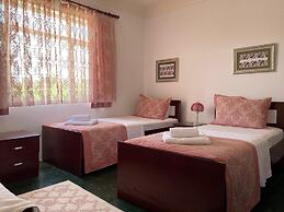 Bozcaada Butik Pansiyon