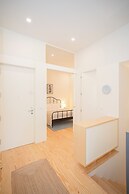 Liiiving in Porto - Haven Pool Apartment