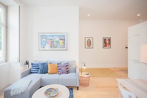 Liiiving in Porto - Haven Pool Apartment