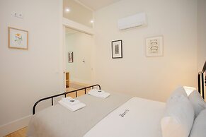 Liiiving in Porto - Haven Pool Apartment