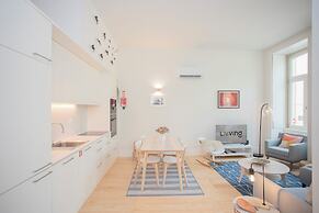 Liiiving in Porto - Haven Pool Apartment