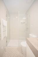 Liiiving in Porto - Haven Pool Apartment