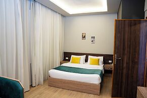 Aldora Residence suites