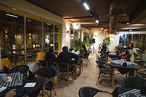 Aldora Residence suites