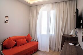 Aldora Residence suites