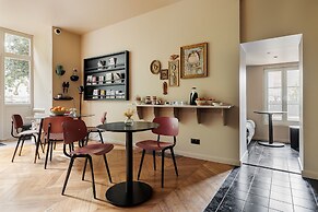 Hôtel Arago - Entrée autonome, réception en ligne - Encore Mieux