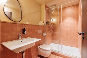 Hôtel Arago - Entrée autonome, réception en ligne - Encore Mieux