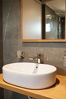 Sky-High Central Penthouse - 02