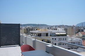 Sky-High Central Penthouse - 02