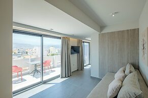 Sky-High Central Penthouse - 02