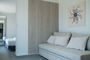 Sky-High Central Penthouse - 02