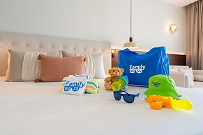 Family Selection At Grand Palladium Kantenah Resort & Spa - All Inclus