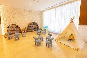 Family Selection At Grand Palladium Kantenah Resort & Spa - All Inclus