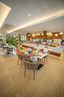 Family Selection At Grand Palladium Kantenah Resort & Spa - All Inclus