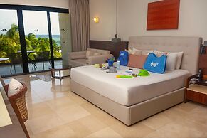 Family Selection At Grand Palladium Kantenah Resort & Spa - All Inclus