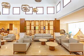 Family Selection At Grand Palladium Kantenah Resort & Spa - All Inclus