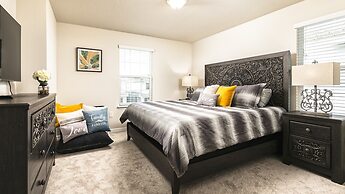 7BR Serene Home Close to Disney, Private Pool, Spa