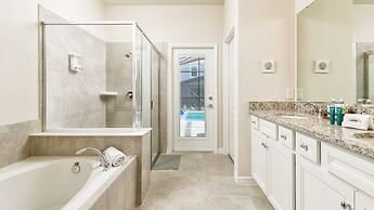 7BR Serene Home Close to Disney, Private Pool, Spa