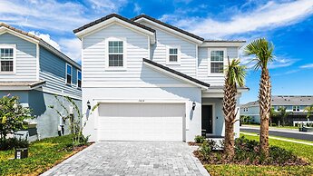 7BR Serene Home Close to Disney, Private Pool, Spa
