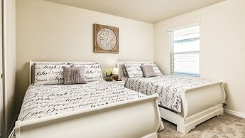 7BR Serene Home Close to Disney, Private Pool, Spa