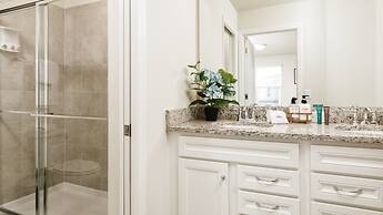 7BR Serene Home Close to Disney, Private Pool, Spa