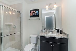 30% Off! Spacious 5BR Home Near Disney, Gameroom