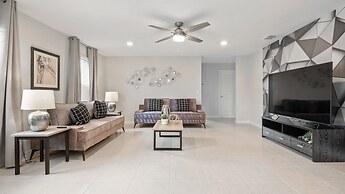 Windsor Island Luxe Villa w/ Pool/spa Near Disney