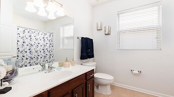 Windsor Hills Cozy Home Pool/spa 2 Mile to Disney