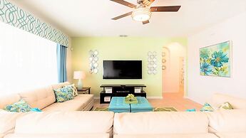 Windsor Hills Cozy Home Pool/spa 2 Mile to Disney