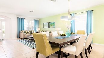 Windsor Hills Cozy Home Pool/spa 2 Mile to Disney