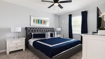 Resort-style Living Near Disney With Pool & Theate