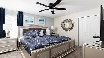 Resort-style Living Near Disney With Pool & Theate