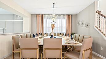 Family-friendly Oasis With Resort Amenities