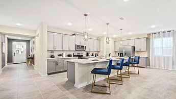 Family-friendly Oasis With Resort Amenities