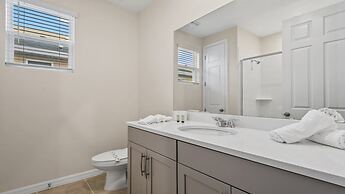 Family-friendly Oasis With Resort Amenities