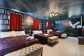 Family Oasis: Pool, Themed Rooms & Resort Access