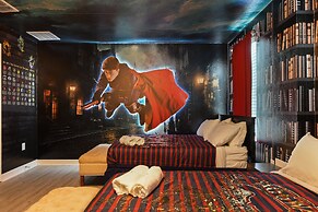 Family Oasis: Pool, Themed Rooms & Resort Access