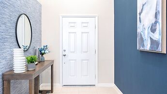 Opulent Retreat With Private Pool Near Disney