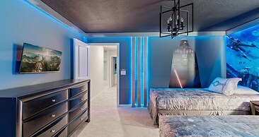 Opulent Retreat With Private Pool Near Disney