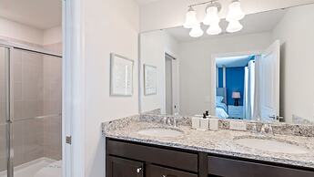 Opulent Retreat With Private Pool Near Disney