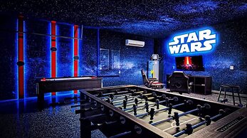 Opulent Retreat With Private Pool Near Disney