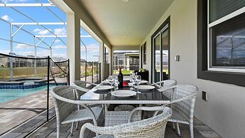 Resort Access Perfect 4 Families Near Theme Parks