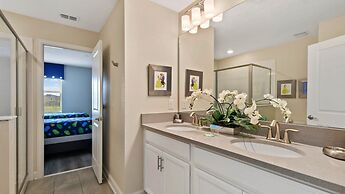 Resort Access Perfect 4 Families Near Theme Parks