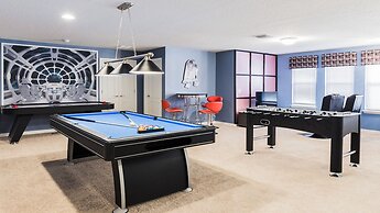 Exclusive Windsor Home Near Theme Parks