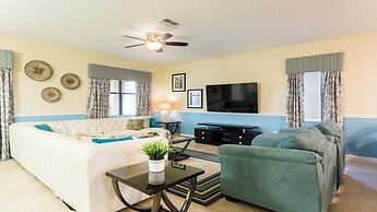 Opulent Villa, 10 Min to Disney, Pool & Spa