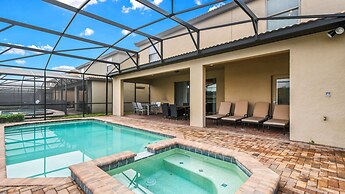 Beautiful Villa With Pool in Windsor Resort