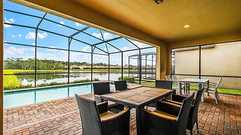 Beautiful Villa With Pool in Windsor Resort