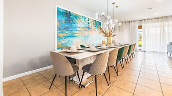 Beautiful Villa With Pool in Windsor Resort